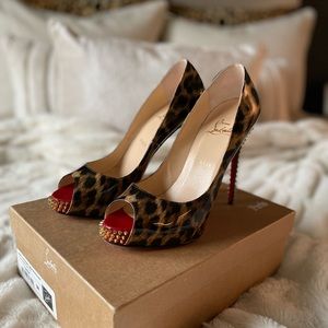 Christian Louboutin New Very Privé Patent Leopard